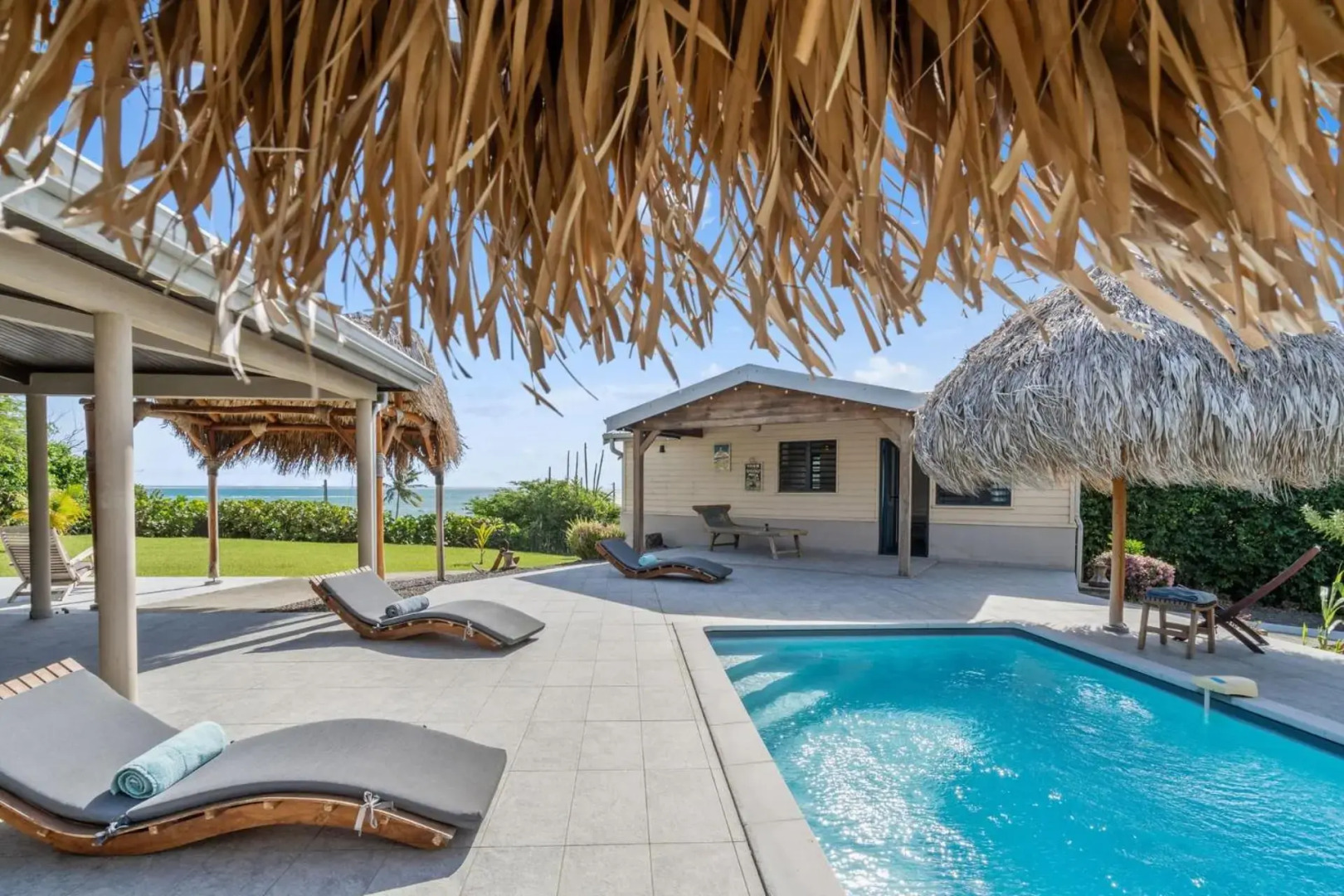 Villa Latitude 14.54 : 4 ch, piscine, vue mer, spot de kitesurf