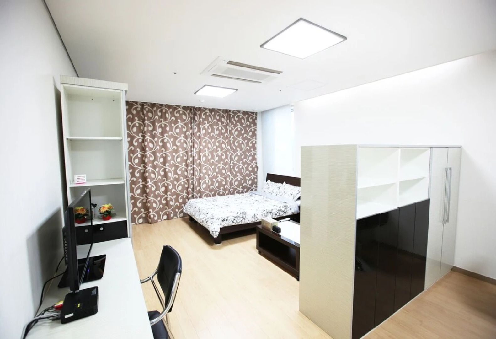 Stay and Home Residence