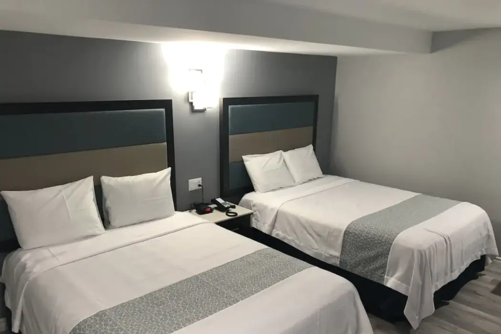 Travelodge Inn & Suites by Wyndham West Covina