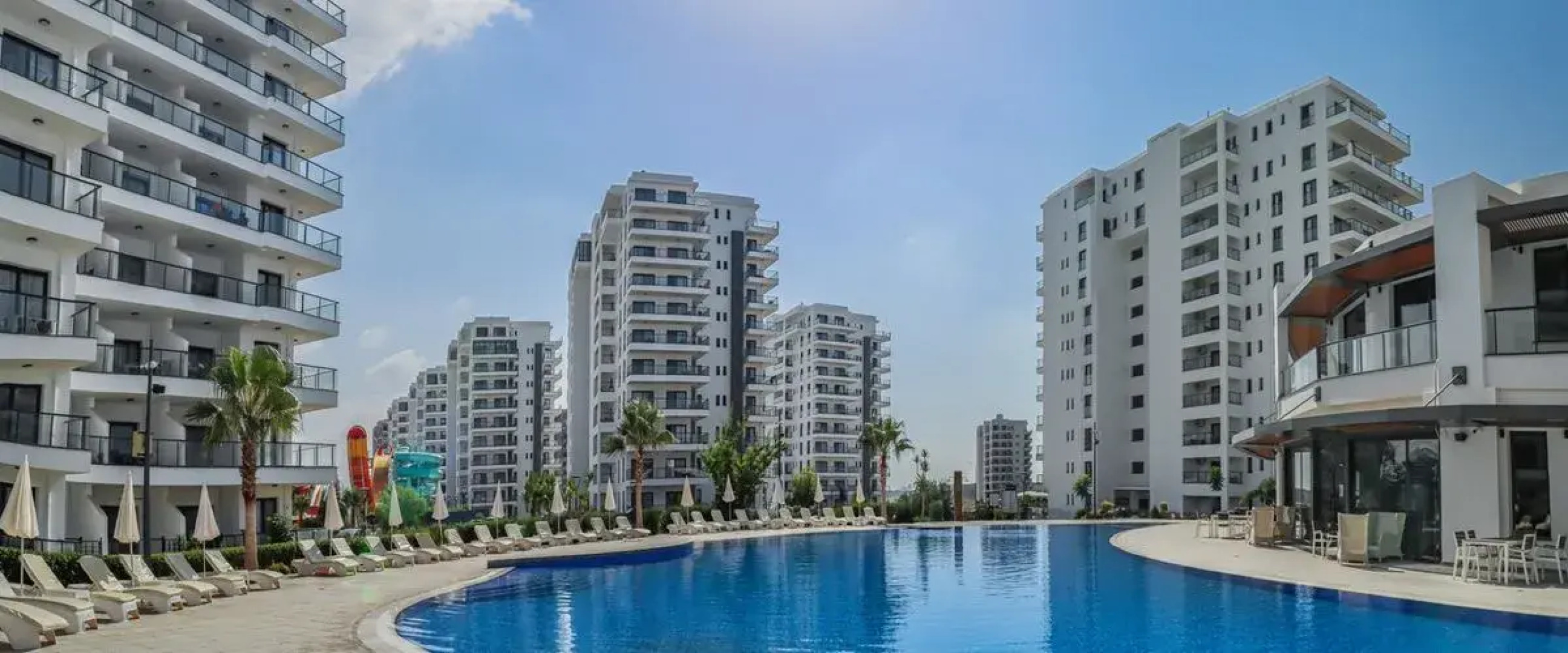 Caesar Blue Seaside Luxury Apartments