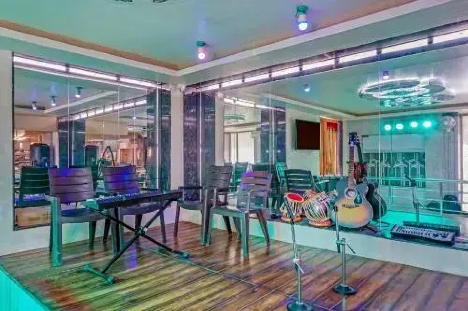 Hotel Landmark Continental By OYO Rooms