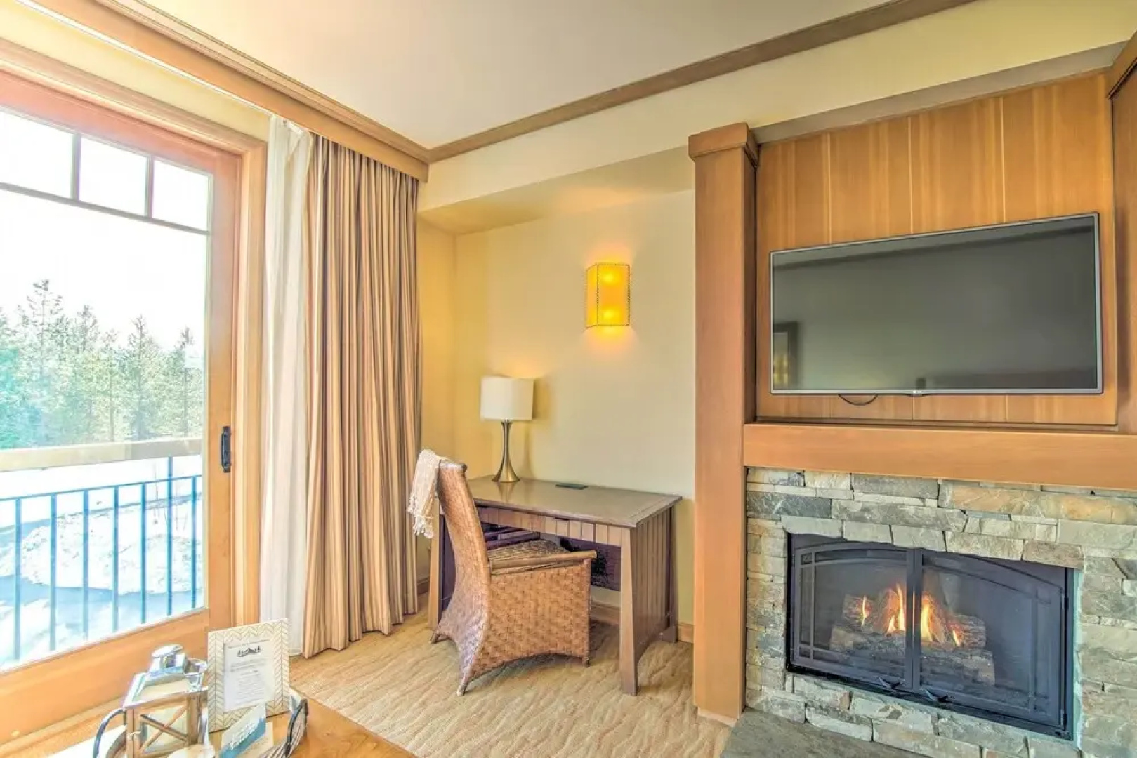 Stunning Cle Elum Studio With Juliet Balcony!