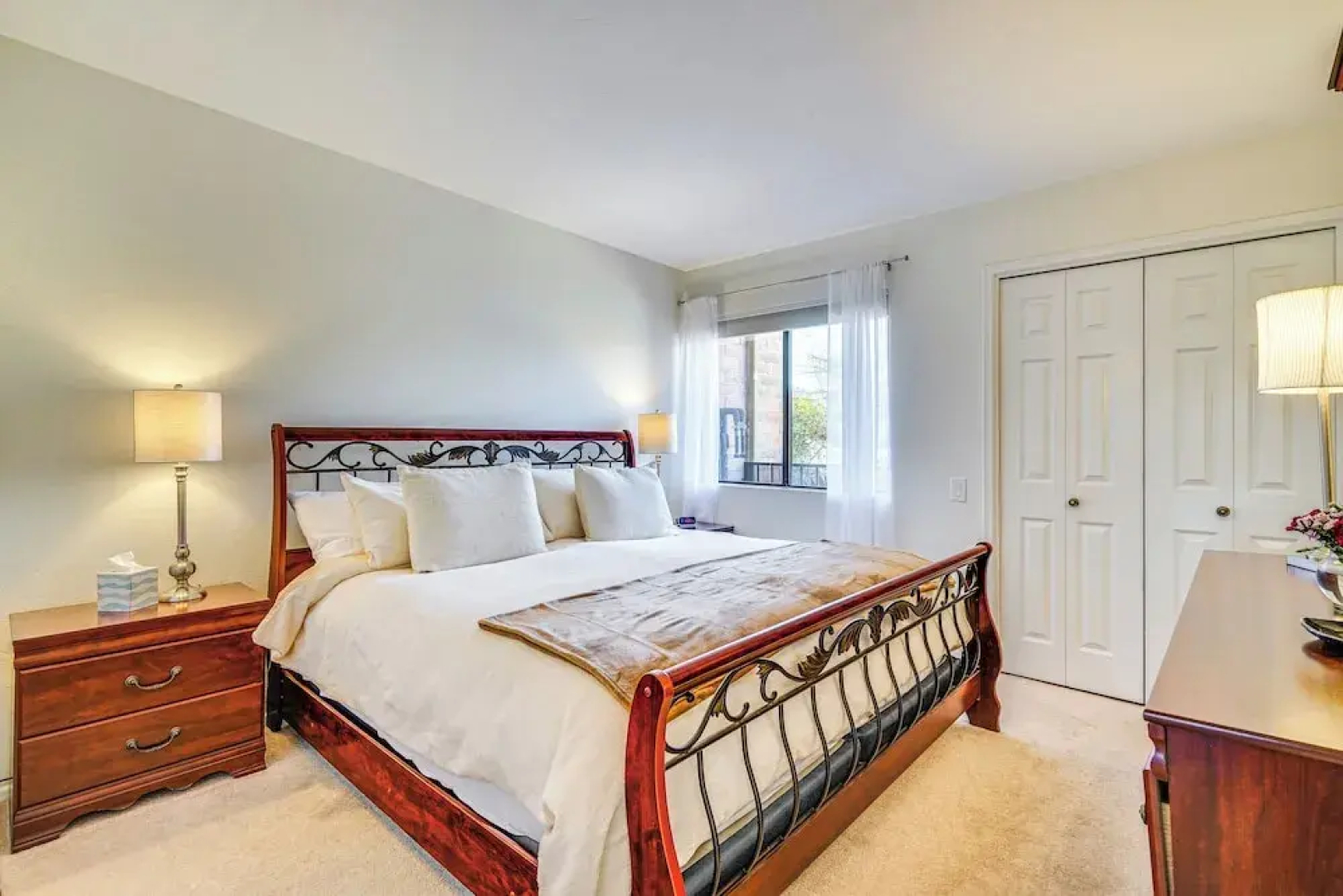 Close to Golf: Mtn-view Townhome in Green Valley