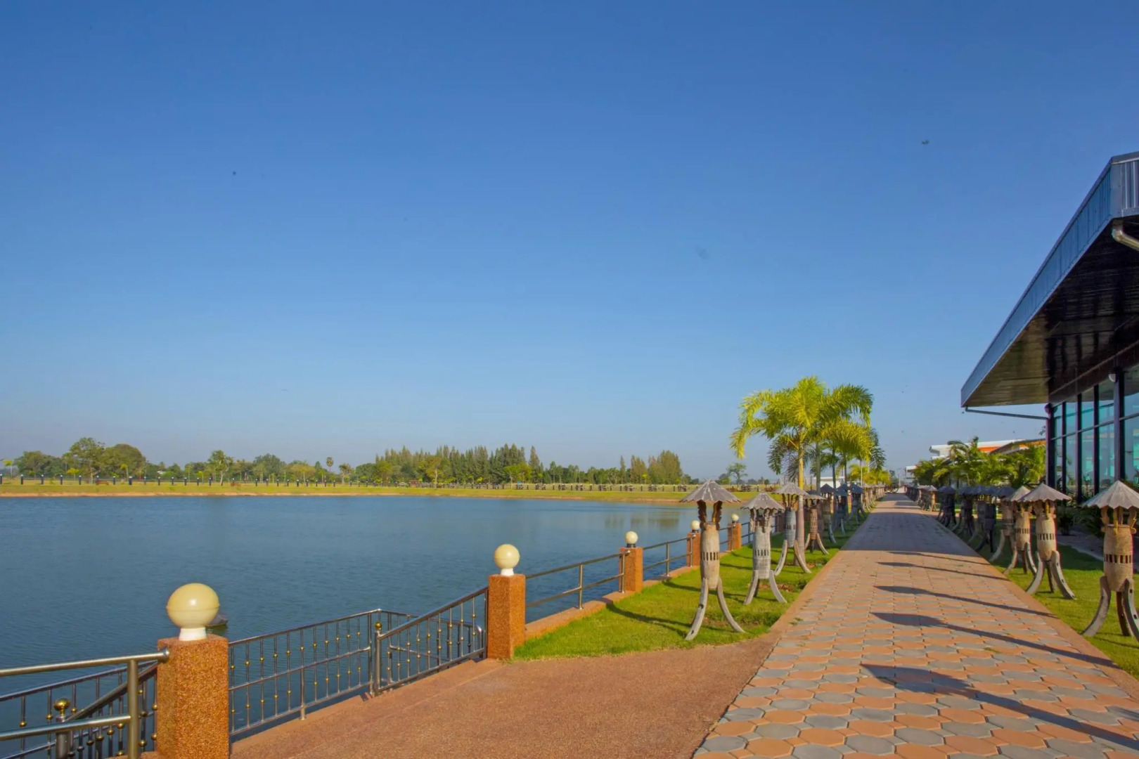 Infinity See Sun Resort