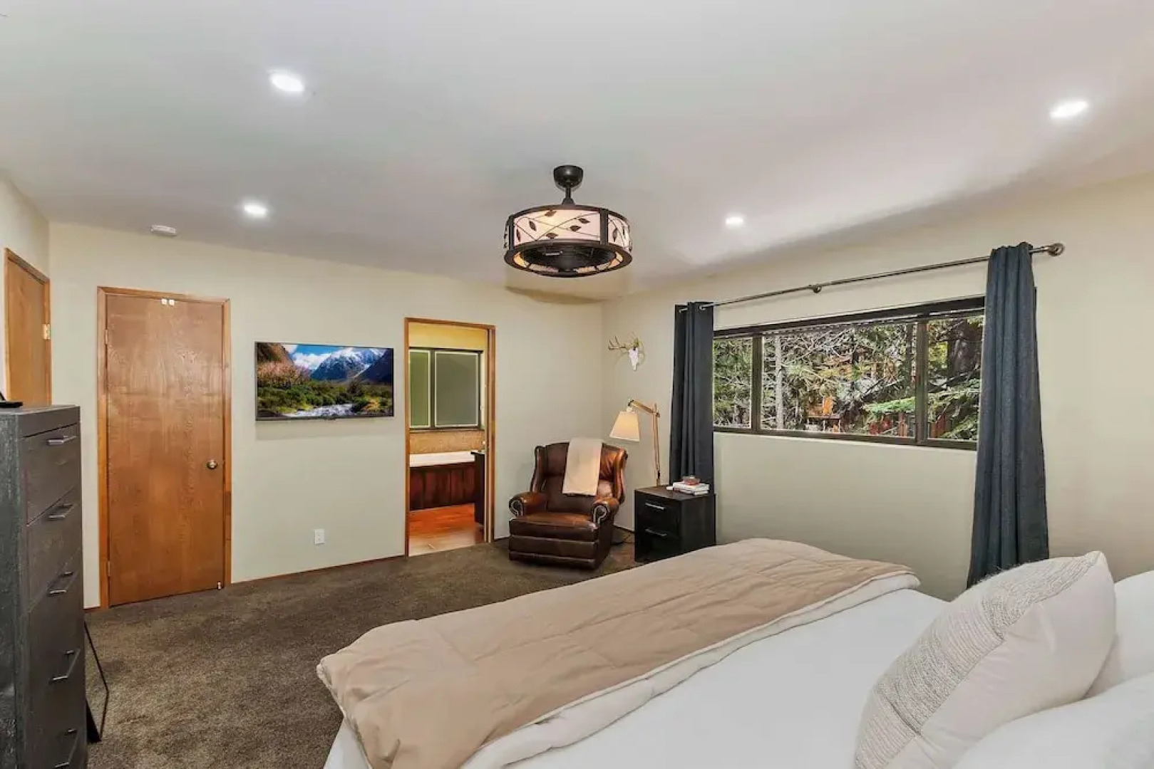 Tres Patos - Lakefront Stay for 8