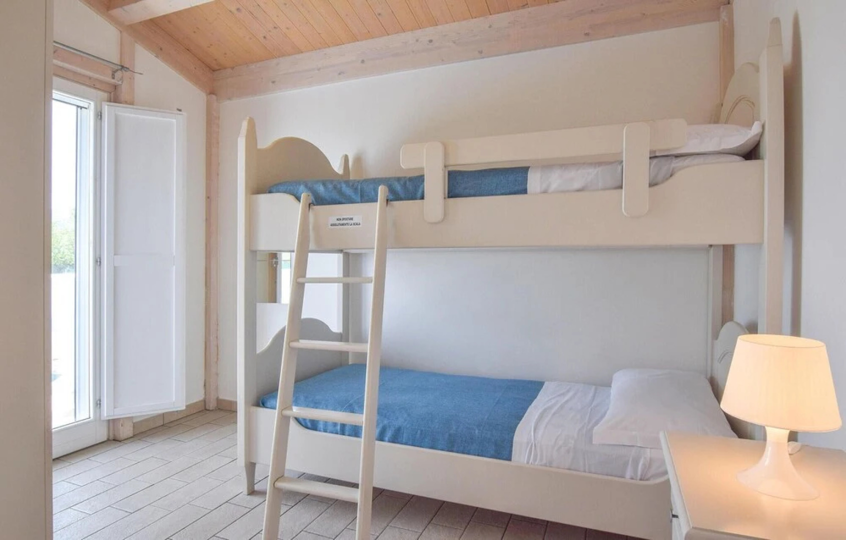 Awesome Home in Torrenova With 2 Bedrooms and Wifi