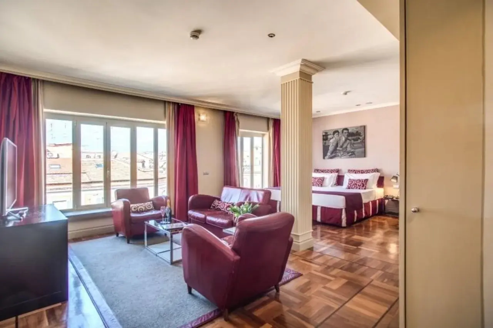 La Griffe Hotel