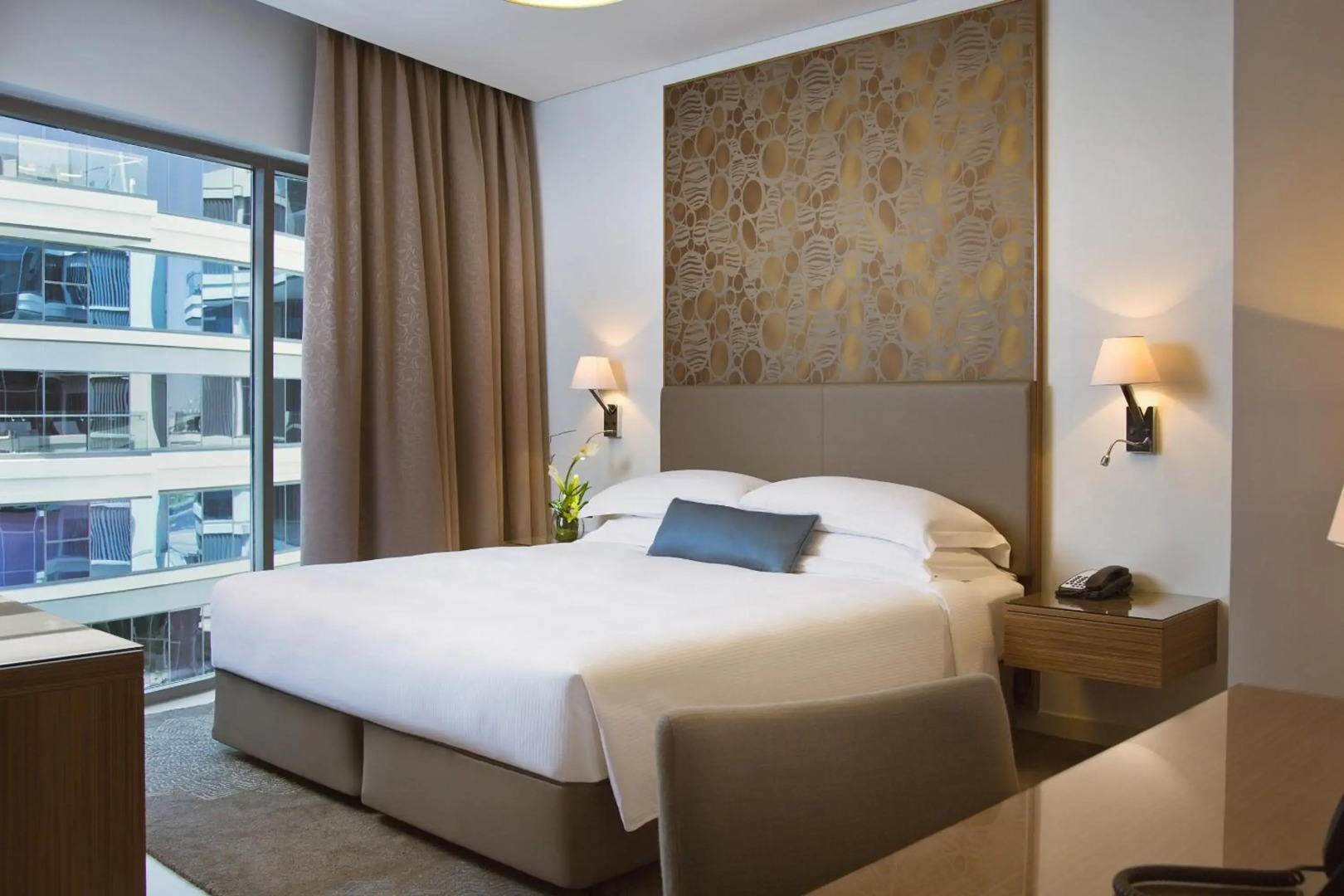 Majestic Arjaan by Rotana Hotel