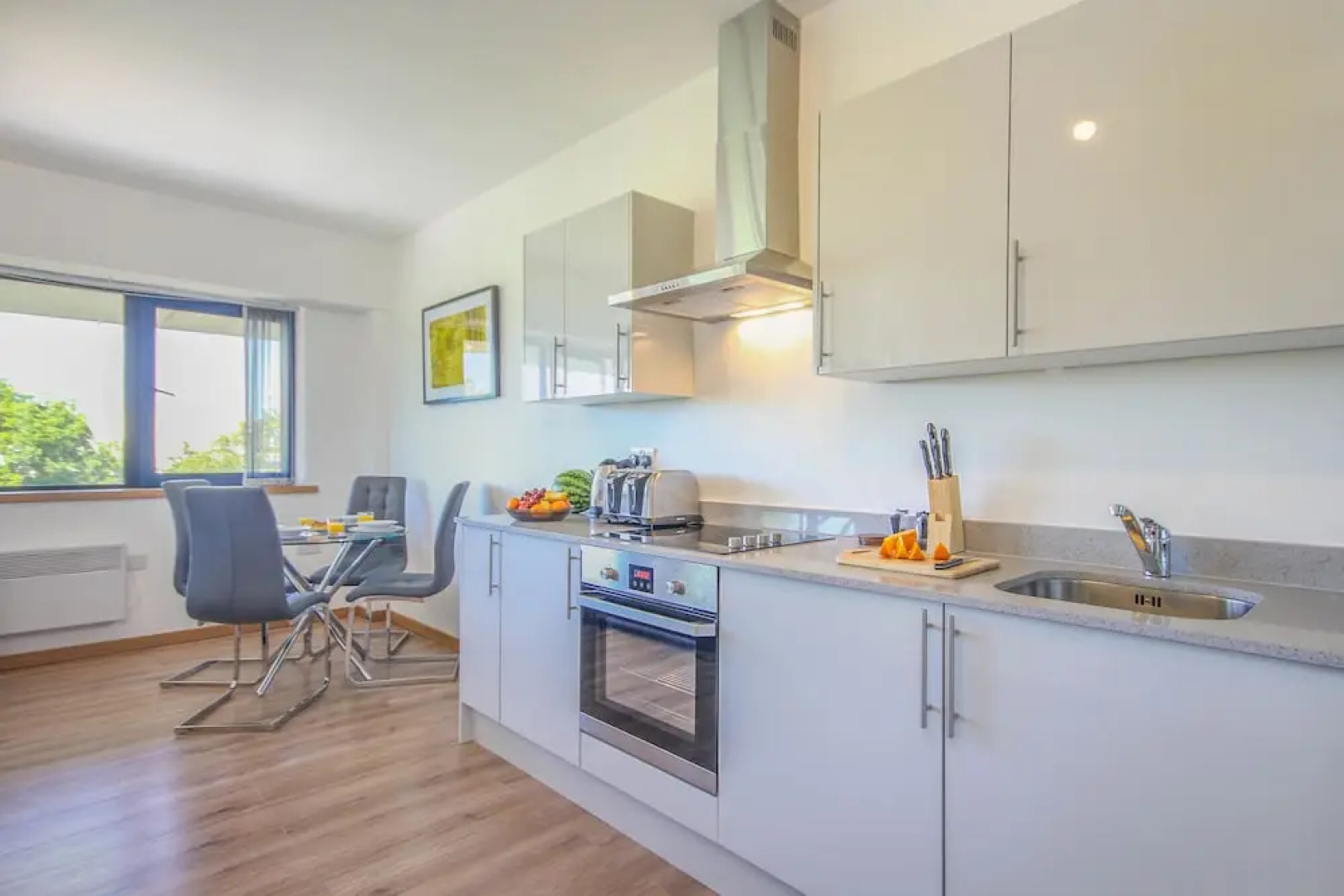 West Swindon Serviced Apartment