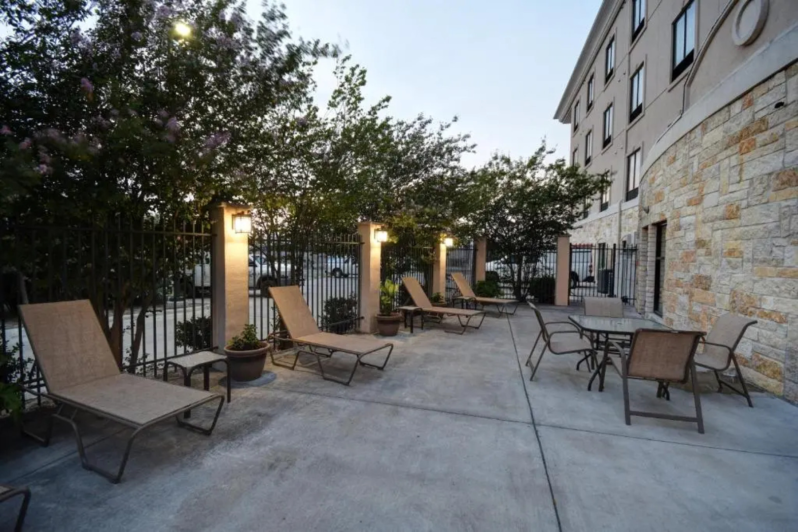 Holiday Inn Express & Suites Del Rio by IHG