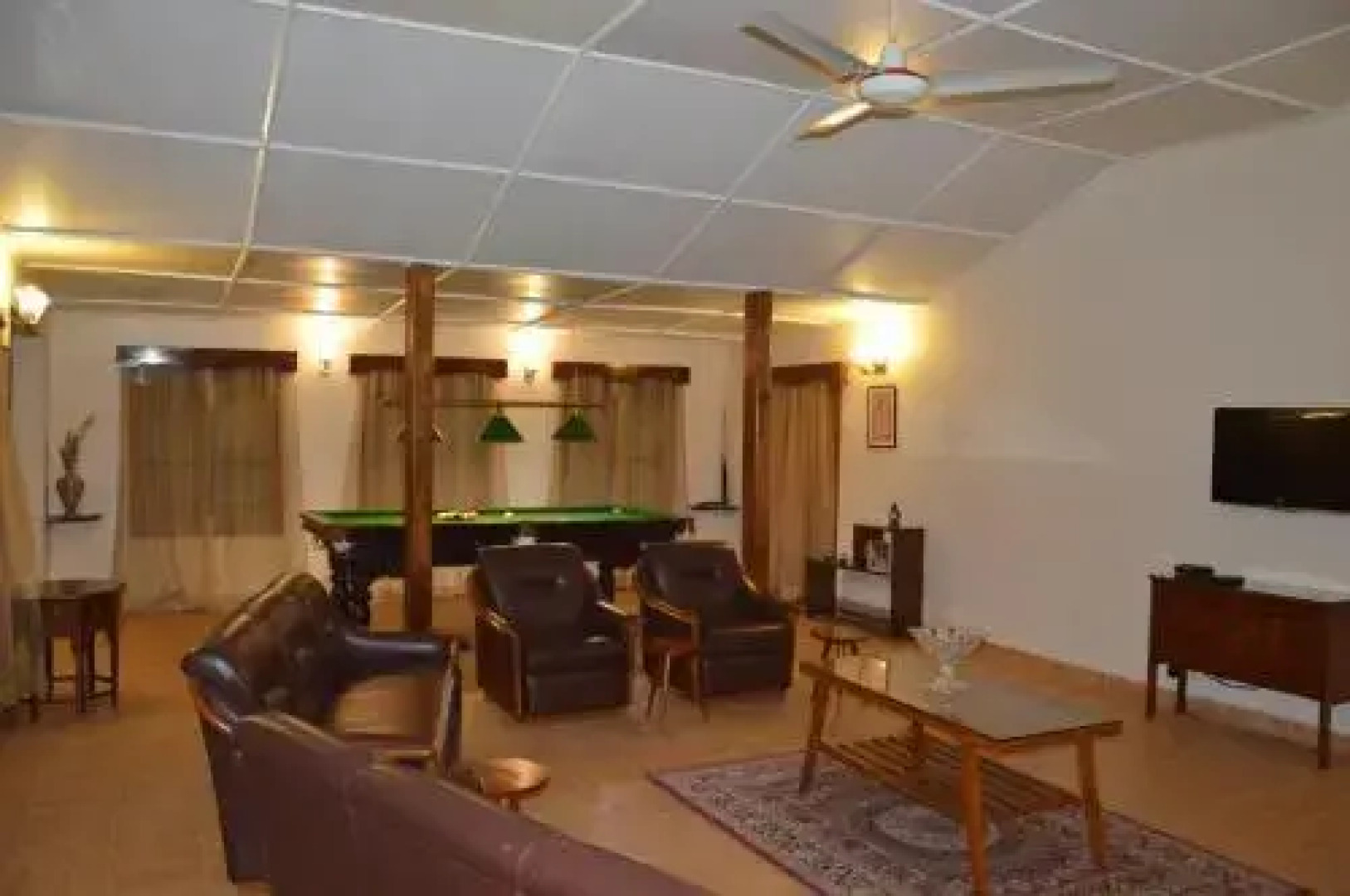 Nya Sylee Director's Bungalow