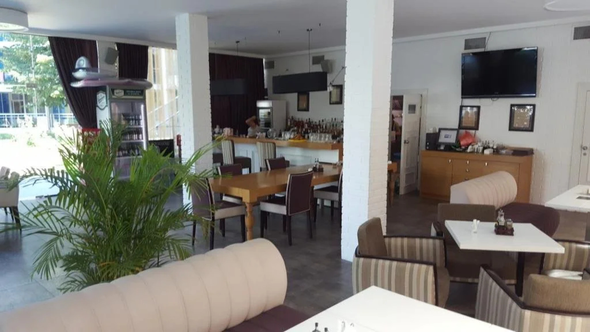 Oasis Laguna Apartments