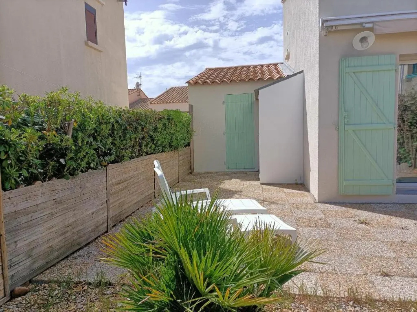 Maison avec piscine collective sur Gruissan 6MIN39