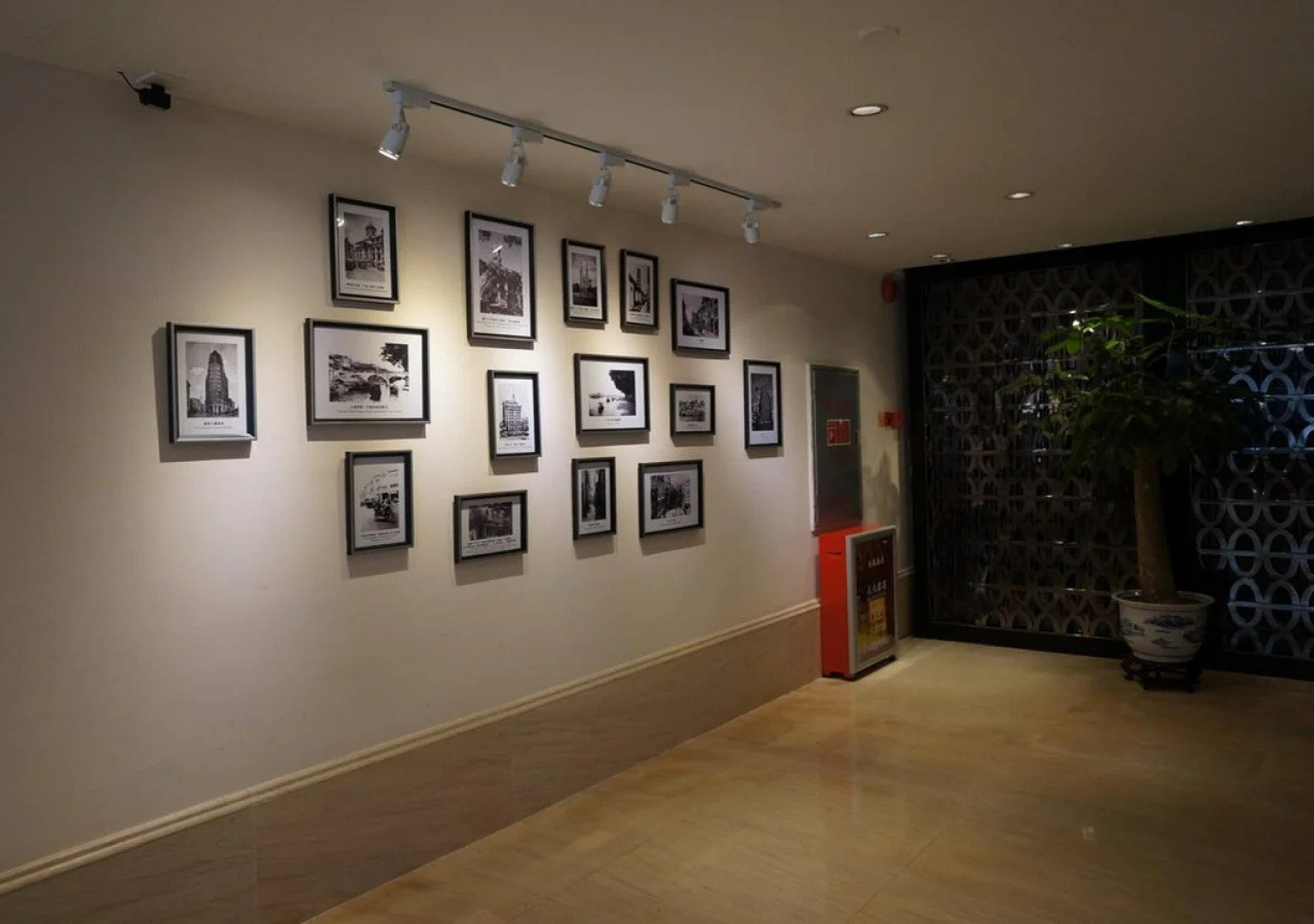 Guangdong Victory Hotel - Free shuttle bus to exhibition center during Canton Fair