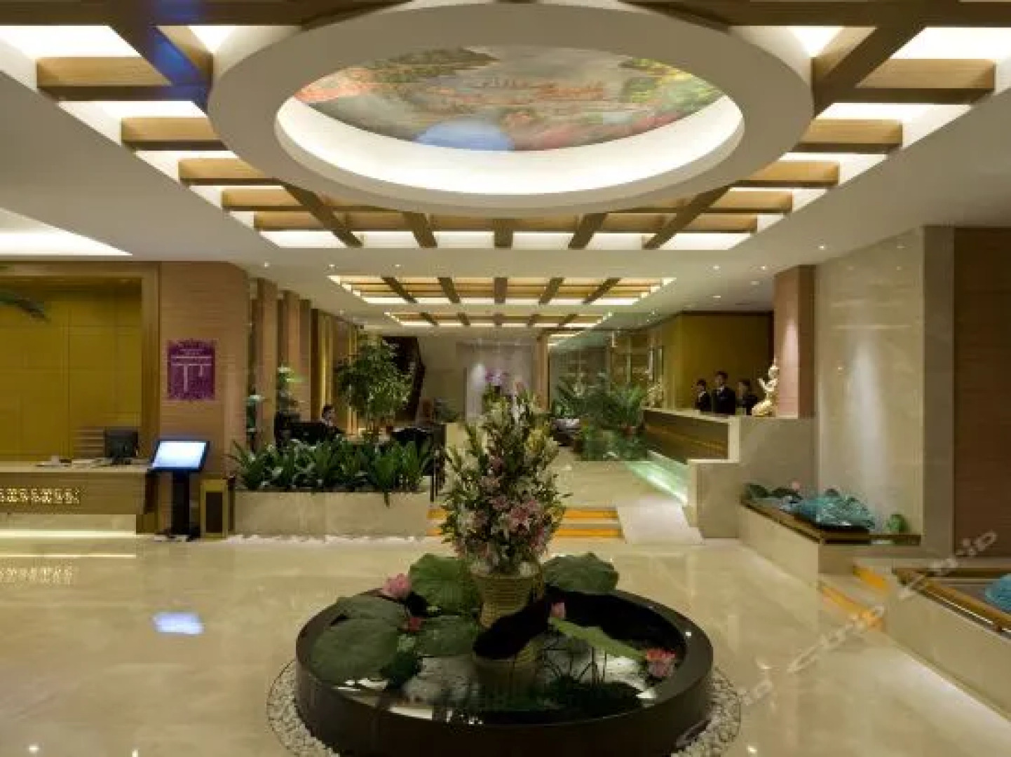 Spring City Garden Hotel (Yingbin Building)
