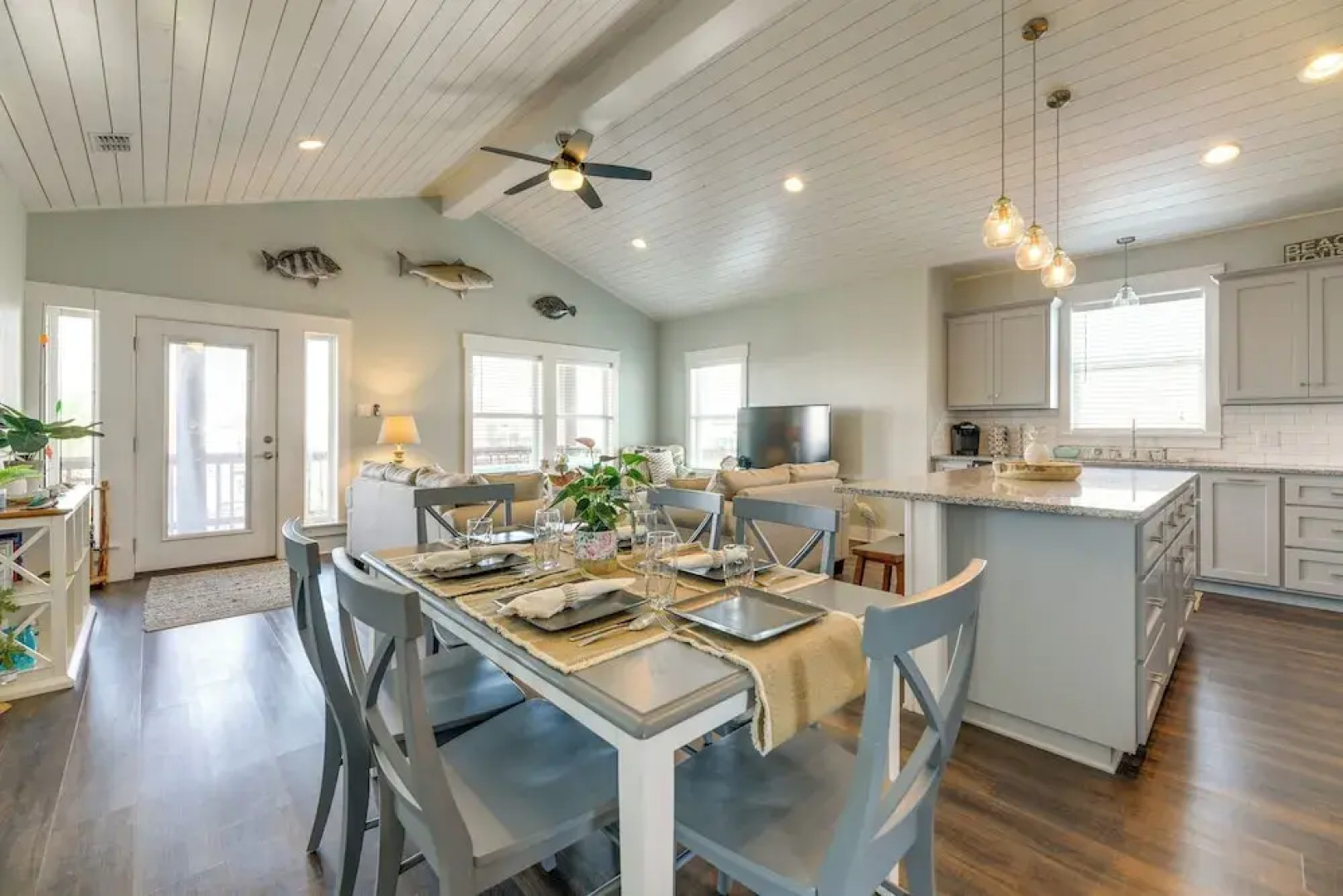 Resort Perks: Waterfront Rockport Home!