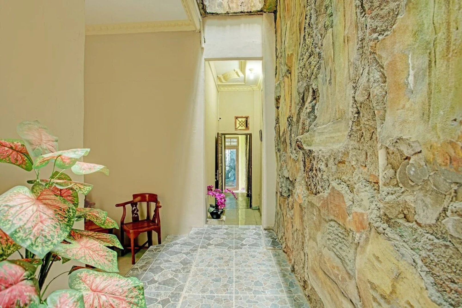 SPOT ON 92905 Sutomo Residence Syariah Near Taman Tugu Padang Area