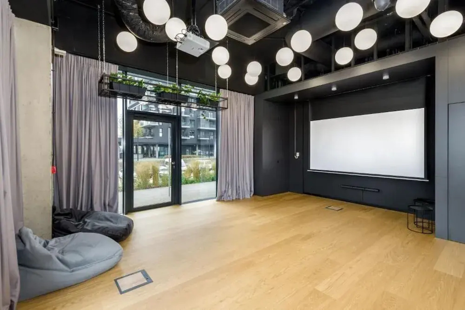 Manhattan by Kairos Apartments