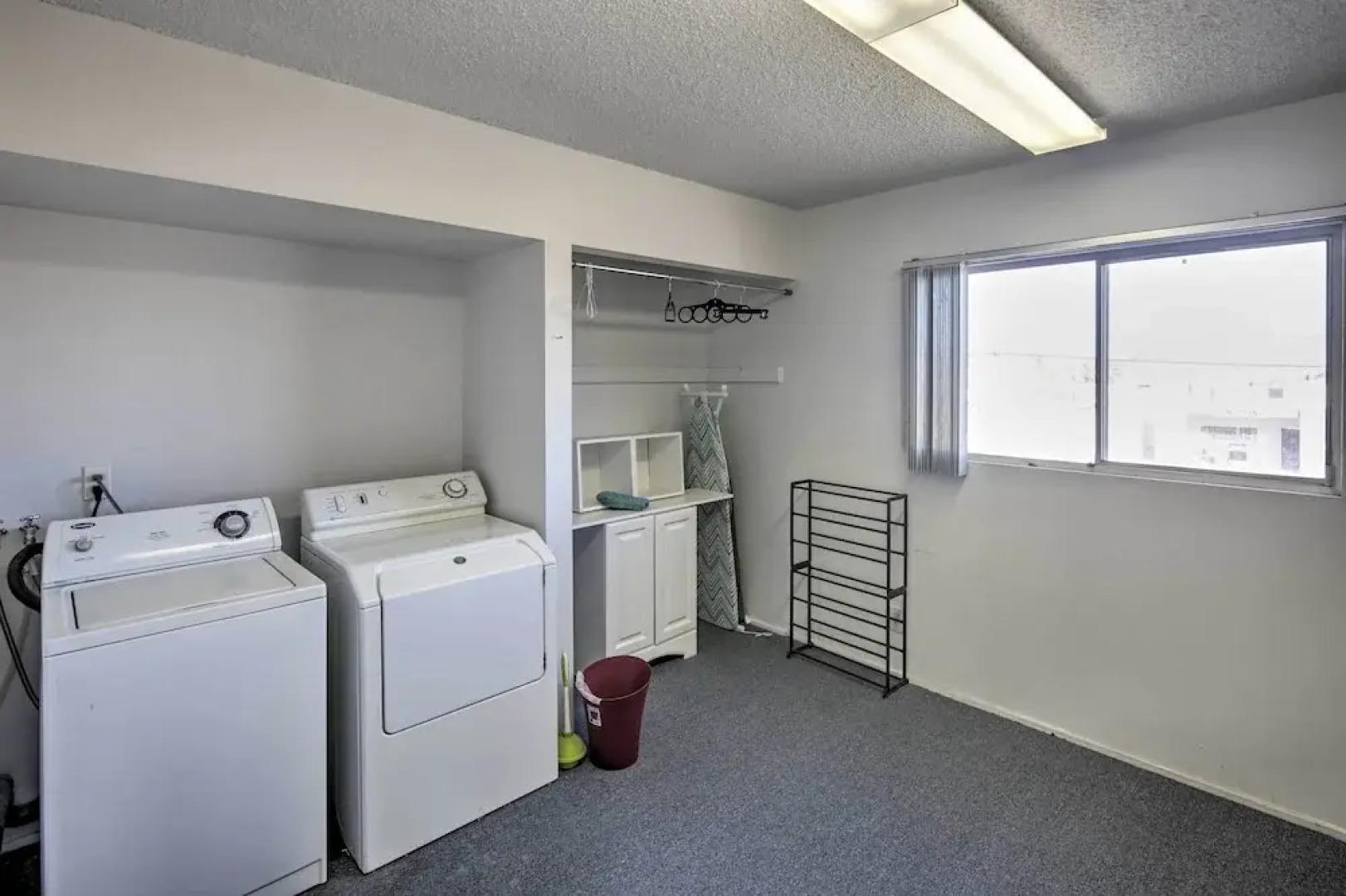 Kingman Apartment < 2 Miles to Route 66 Sign!