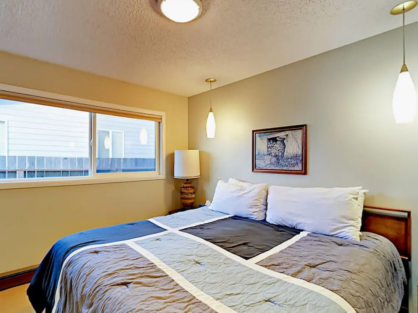 4612 SW Pacific Coast Hwy Home