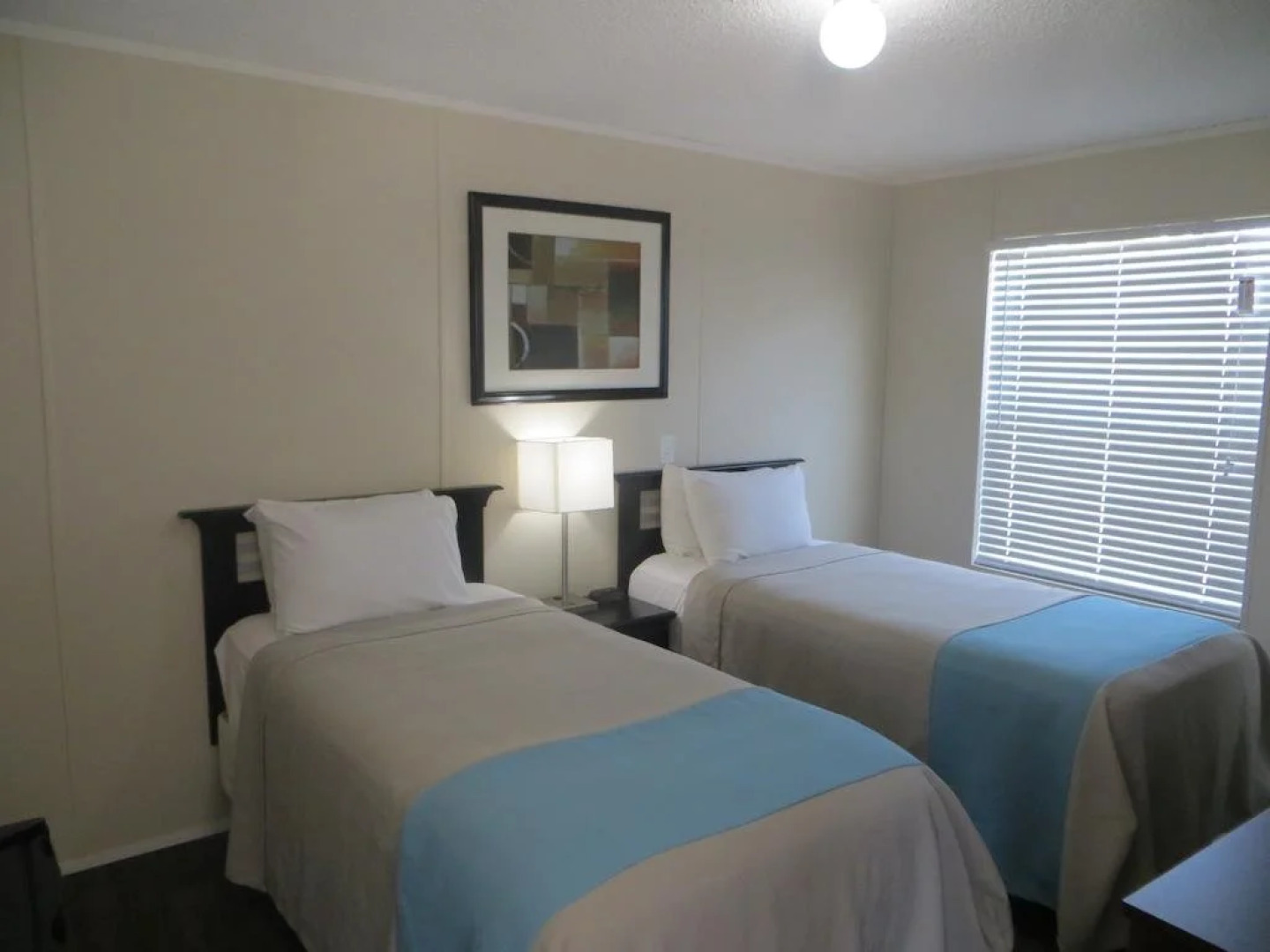 Shale Lodge - Three Rivers