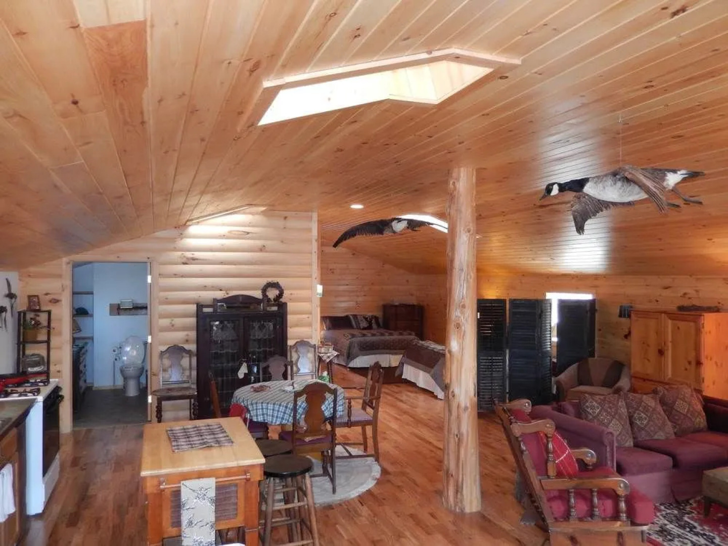 Kiwassa Lake Bed & Breakfast