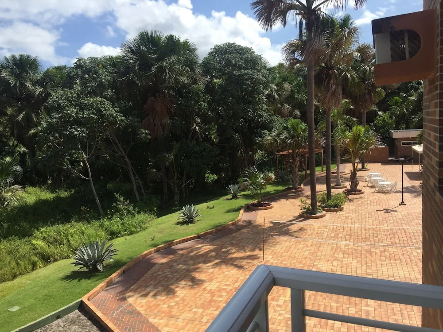 Apartamento no Condomínio Lençois Flat - 201 bloco Atins