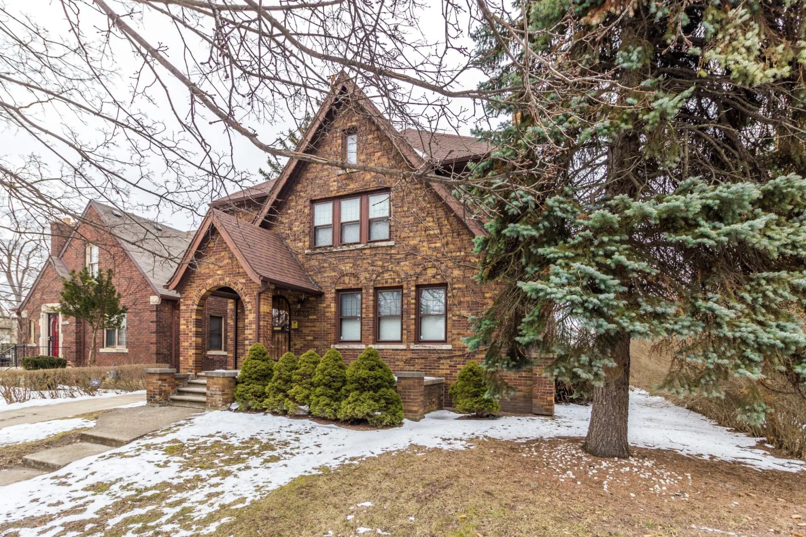 Glamorous Green Beauty