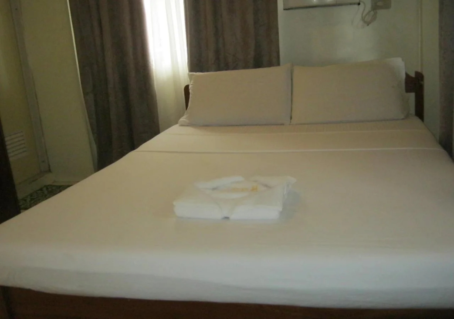 Sikatuna Beach Hotel