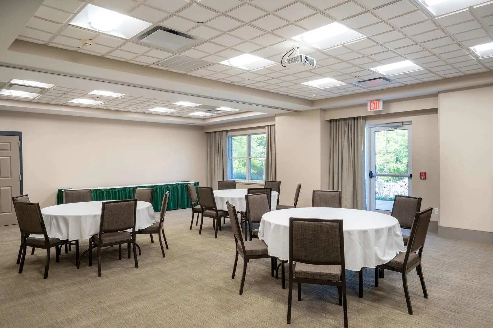 Country Inn & Suites by Radisson, State College (Penn State Area), PA