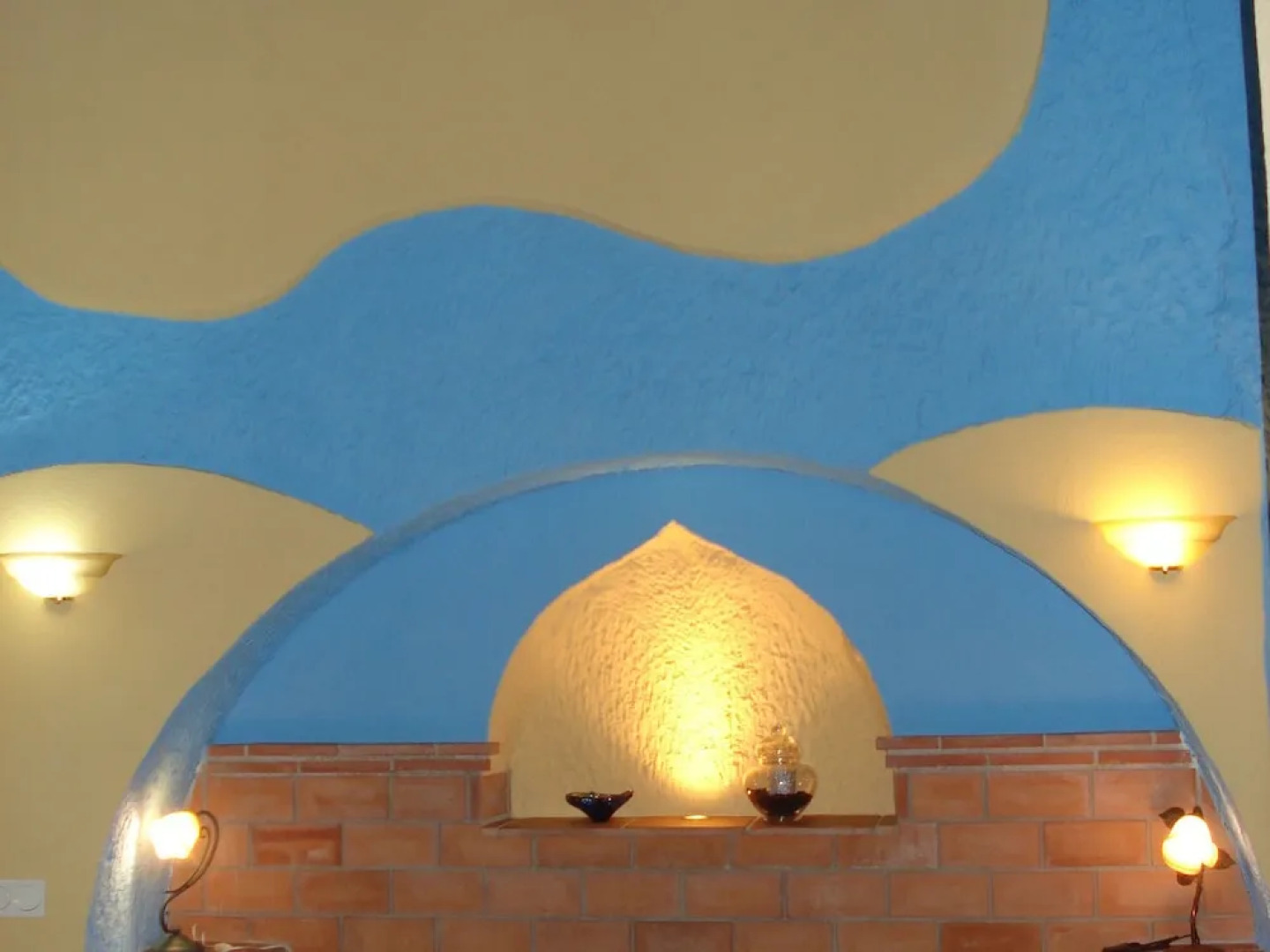 Special Cave House With a Fireplace, Near Sierra Nevada