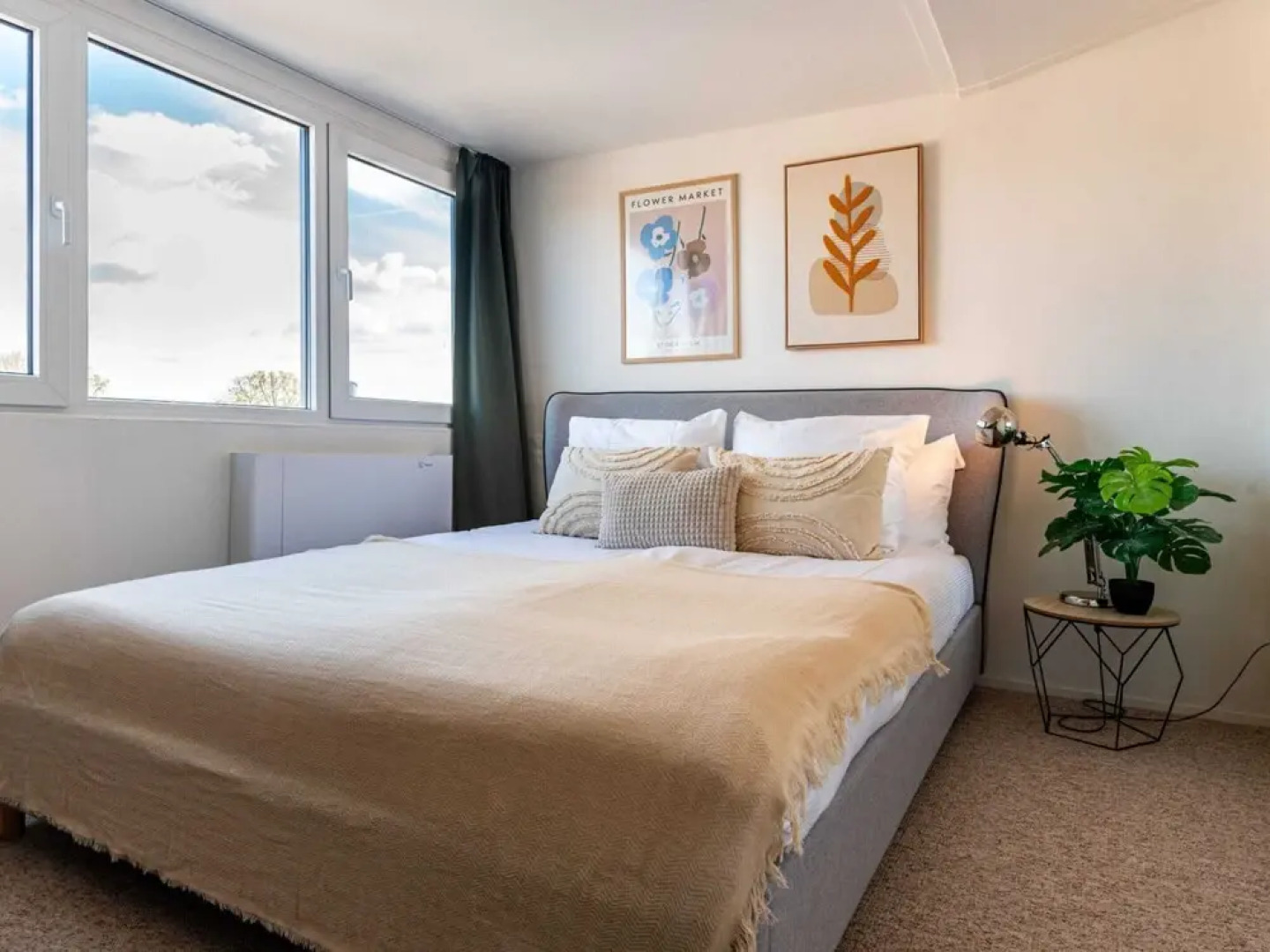 Suite in Vrouwenpolder Near North Sea Beach