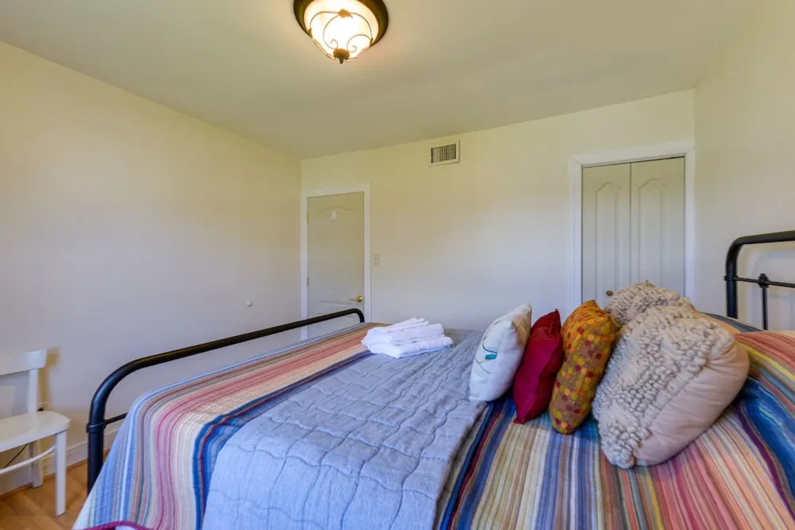 New Jersey Cottage w/ Grill - Short Walk to Beach!