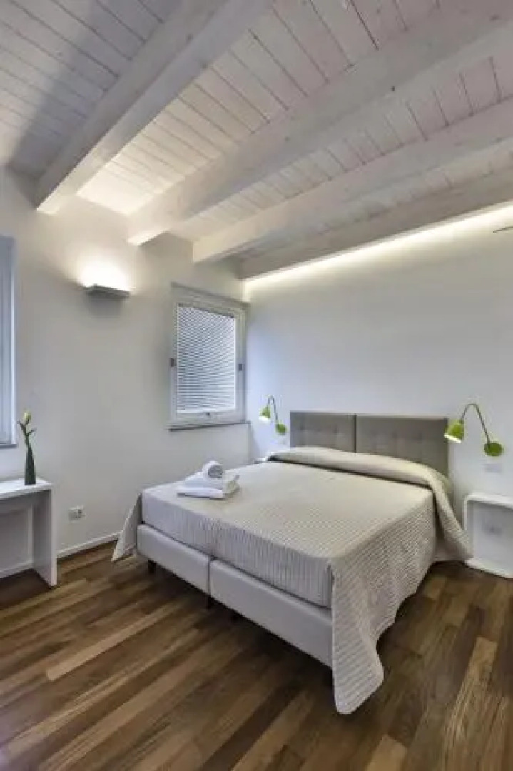 Bed And Breakfast T57