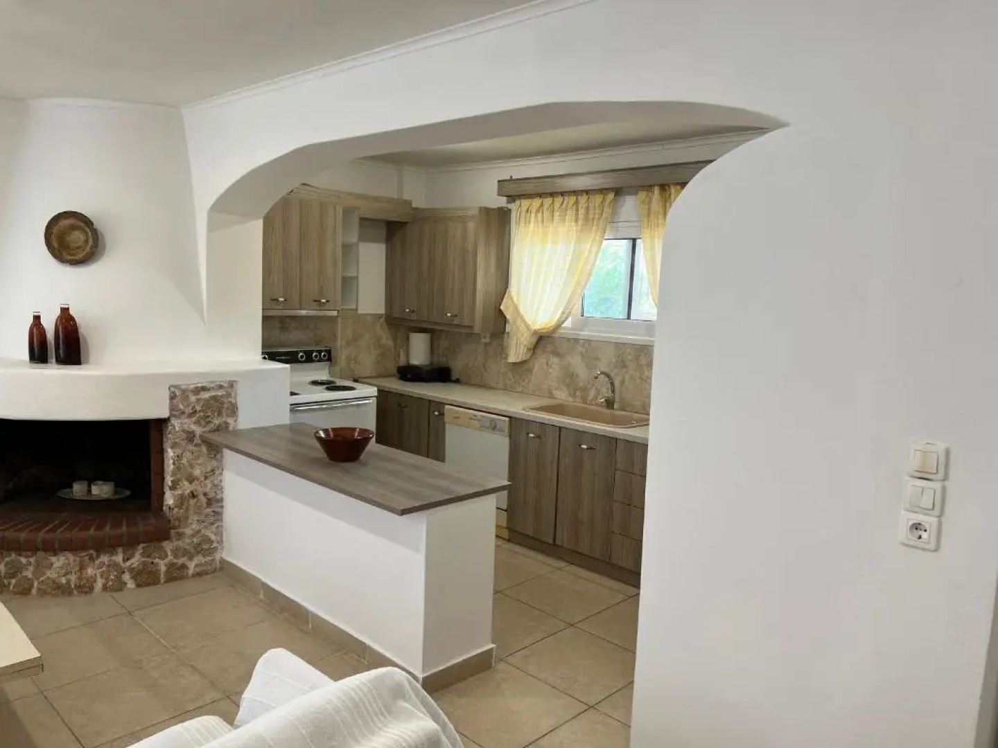 Apartment in Salamina with Garden & Sea view