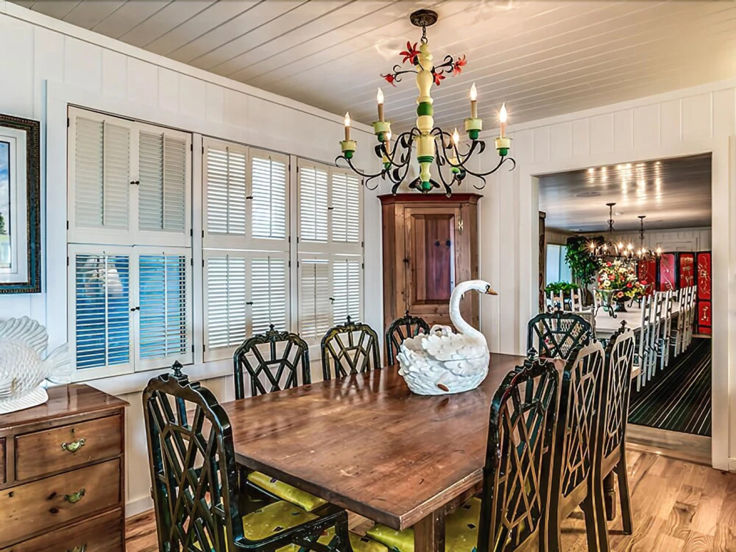 2000 Arthur Oxner 8 Br home by RedAwning