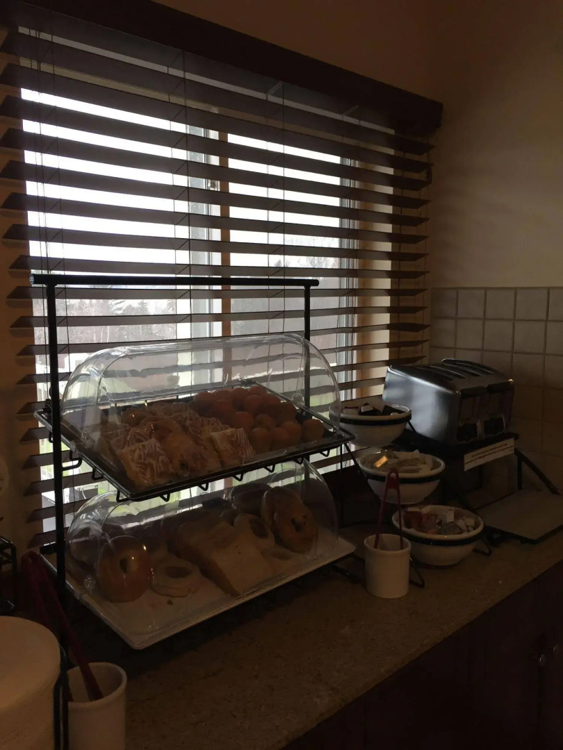 Fireside Inn & Suites - Belfast