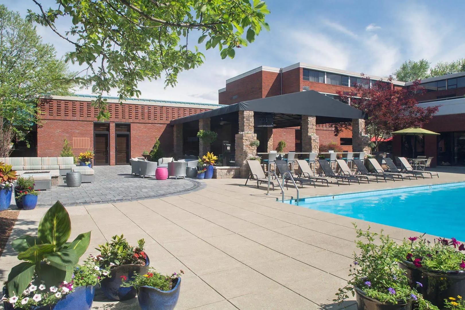 DoubleTree by Hilton Akron Fairlawn