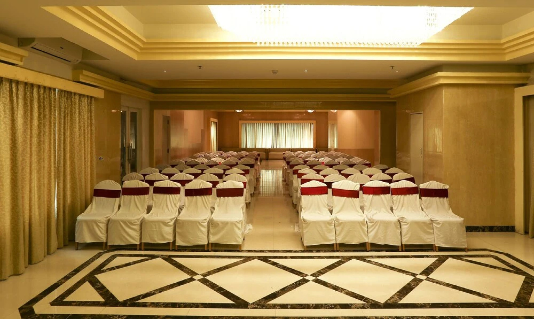 United 21 Hotel - Hyderabad