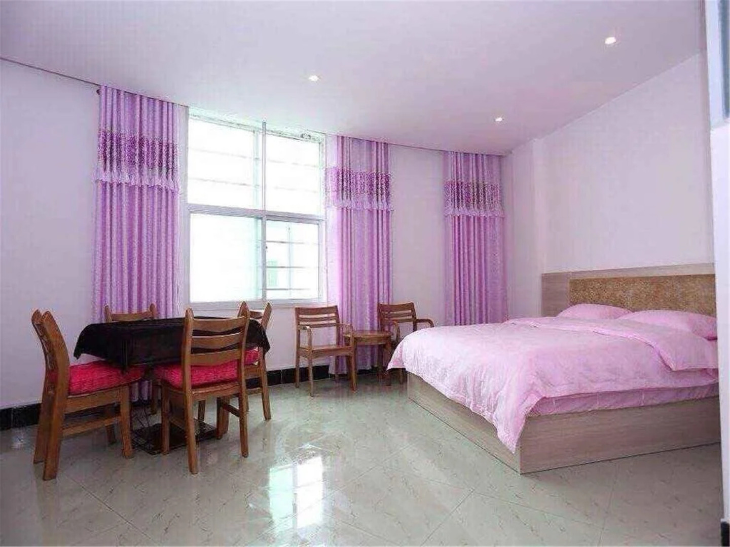 Lianhua Mengyang Inn 1st Branch