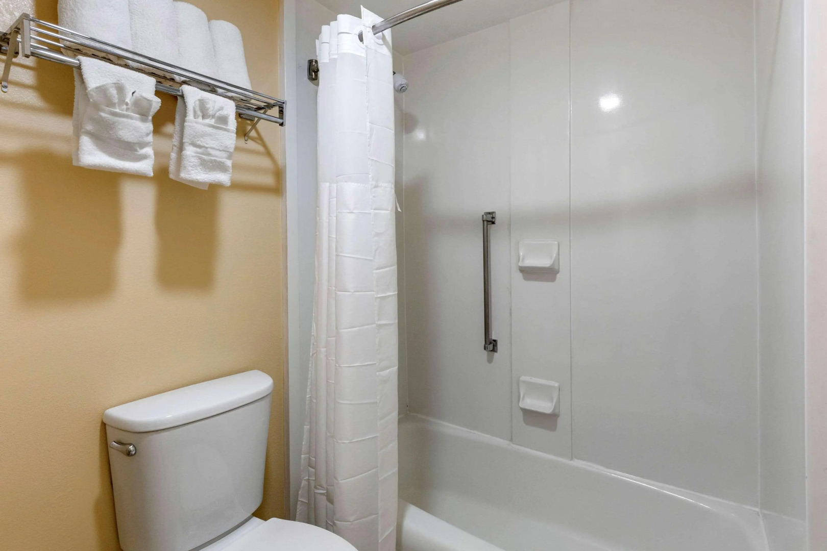 Quality Inn & Suites Hanes Mall