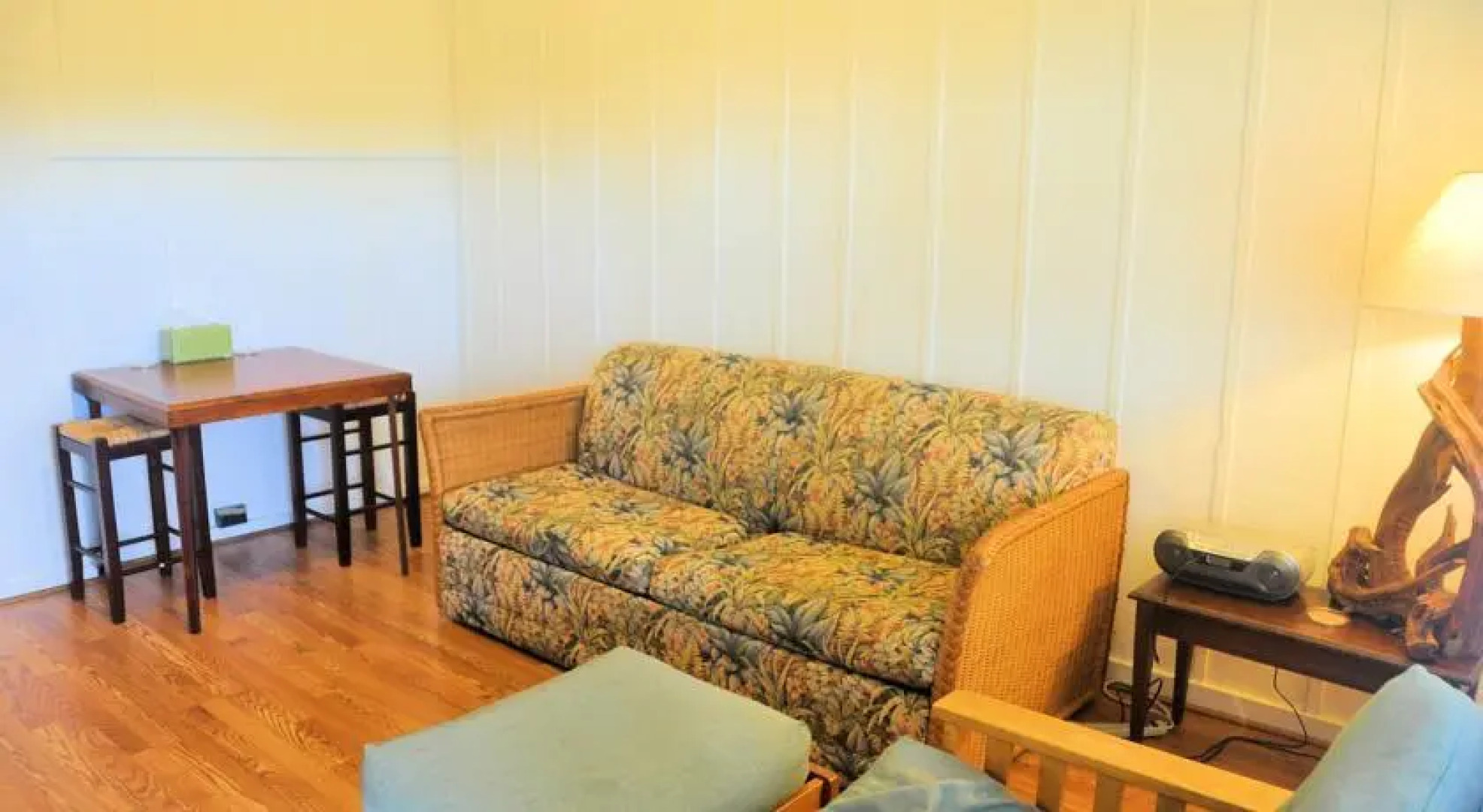 Hilo Hale Near the River