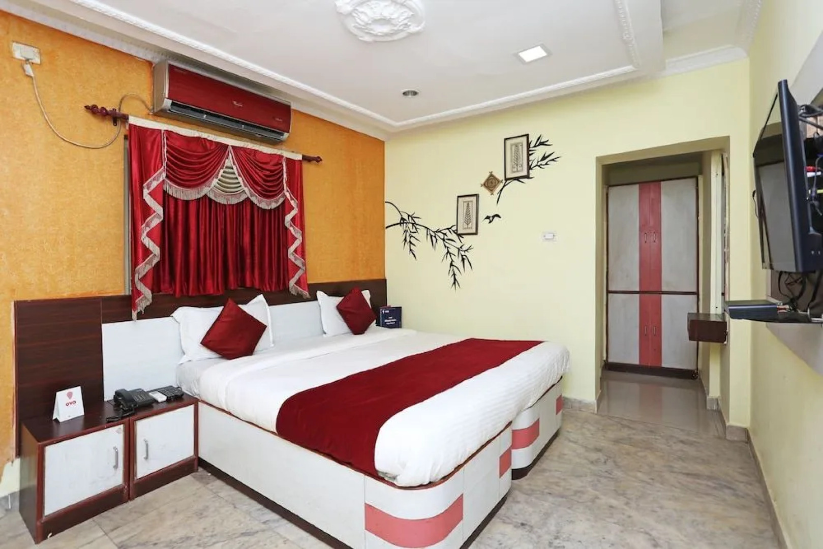 Jaydev Vihar By OYO Rooms
