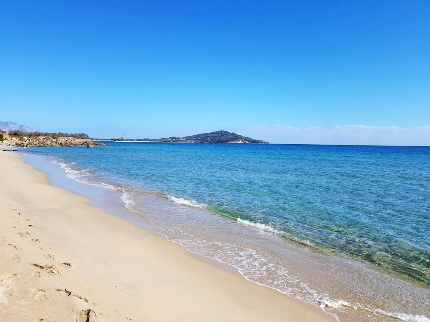 Apartment With 2 Bedrooms In Lotzorai With Furnished Balcony 800 M From The Beach