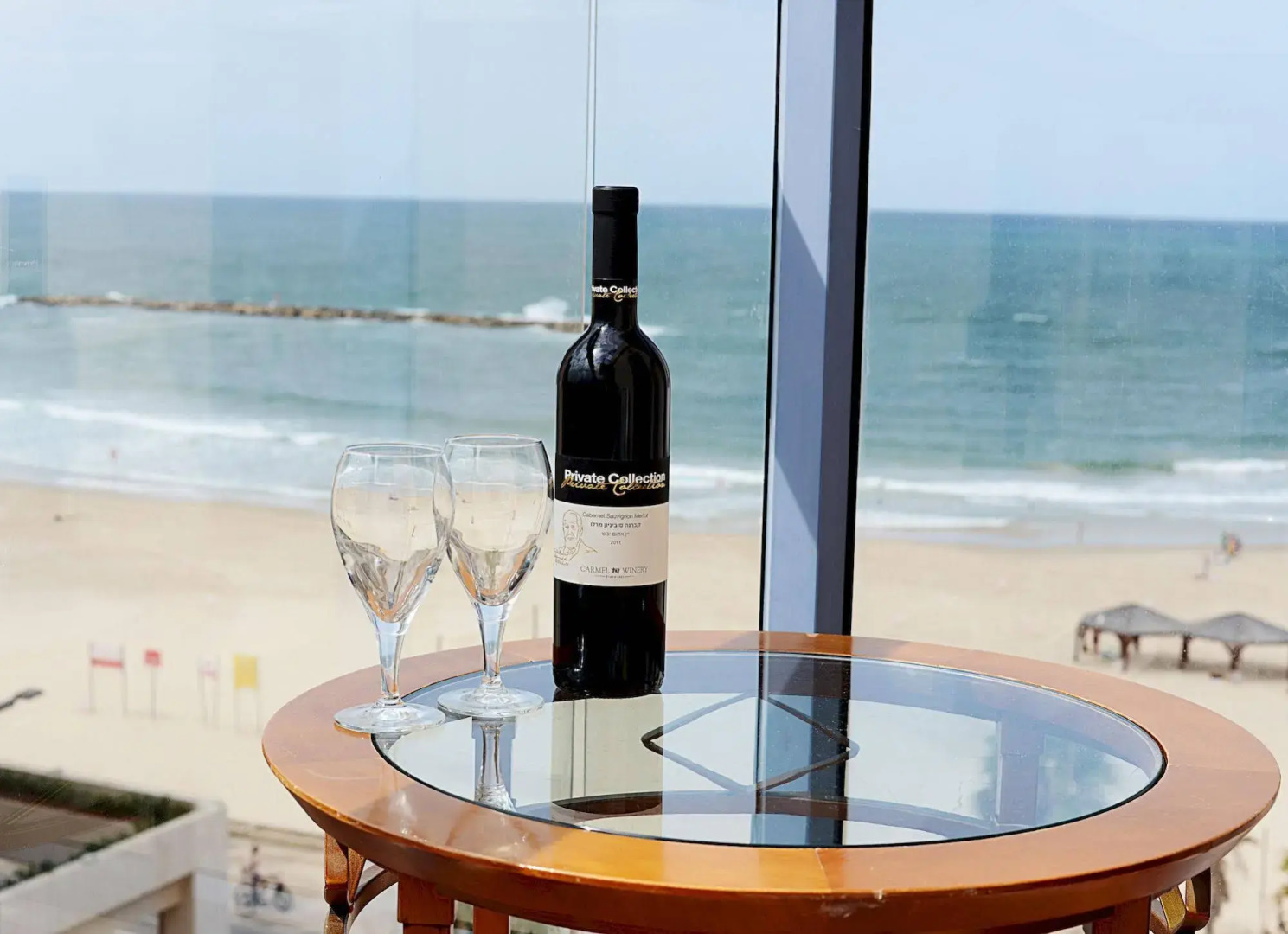 Abratel Suites Hotel