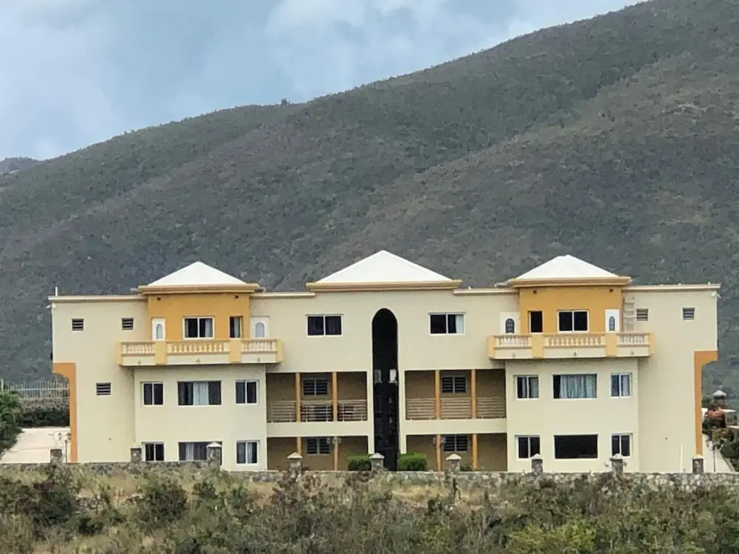 Singh Luxury Apartments With sea View, Apt.2