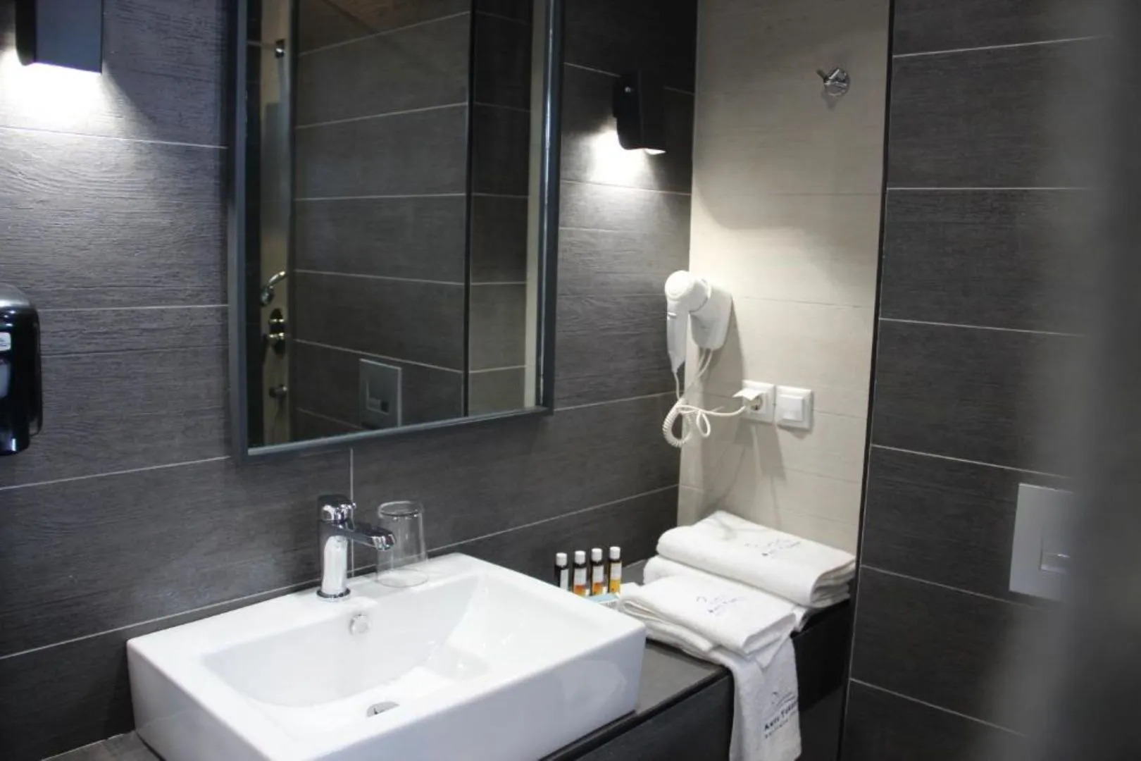 Отель Akti Toroni Boutique