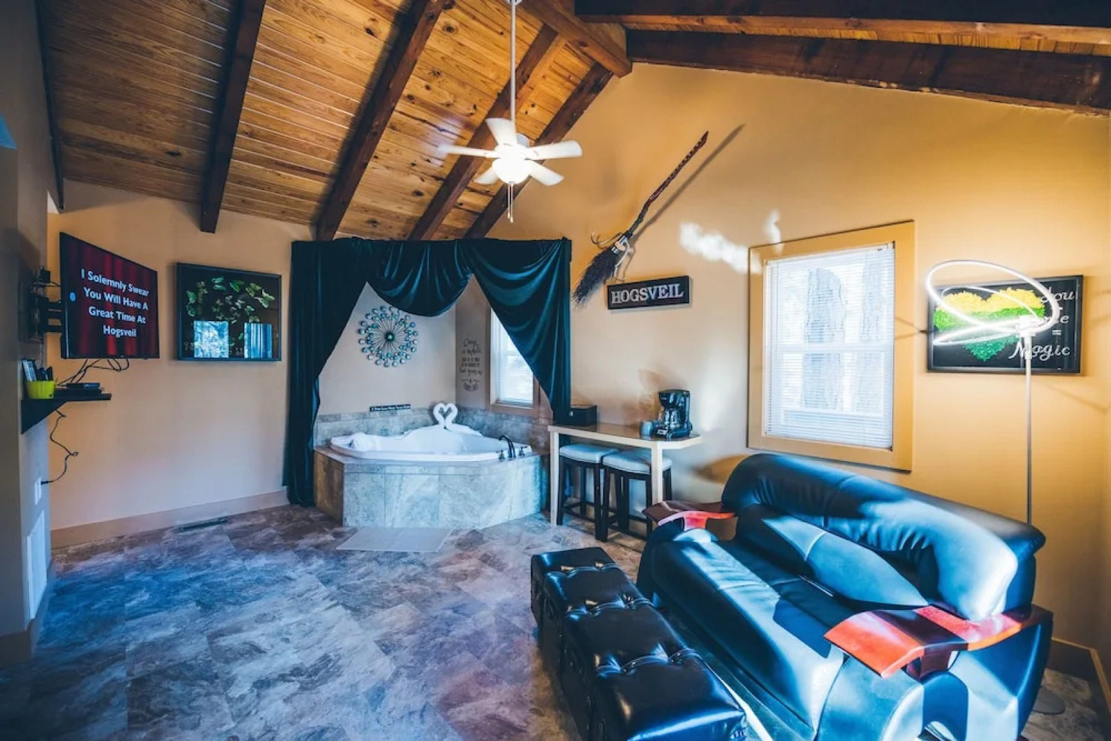 Hogsveil Cottages - Harry Potter Themed