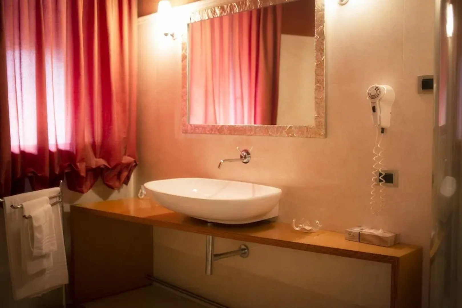 Hotel Ristorante Due Platani