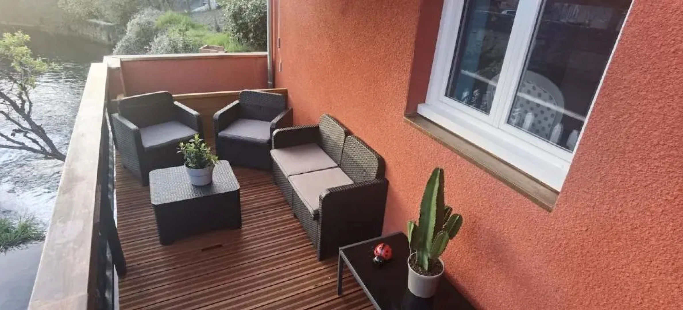 CHEZ INES - Un lieu de vie en Arbois 2 à 14 personnes